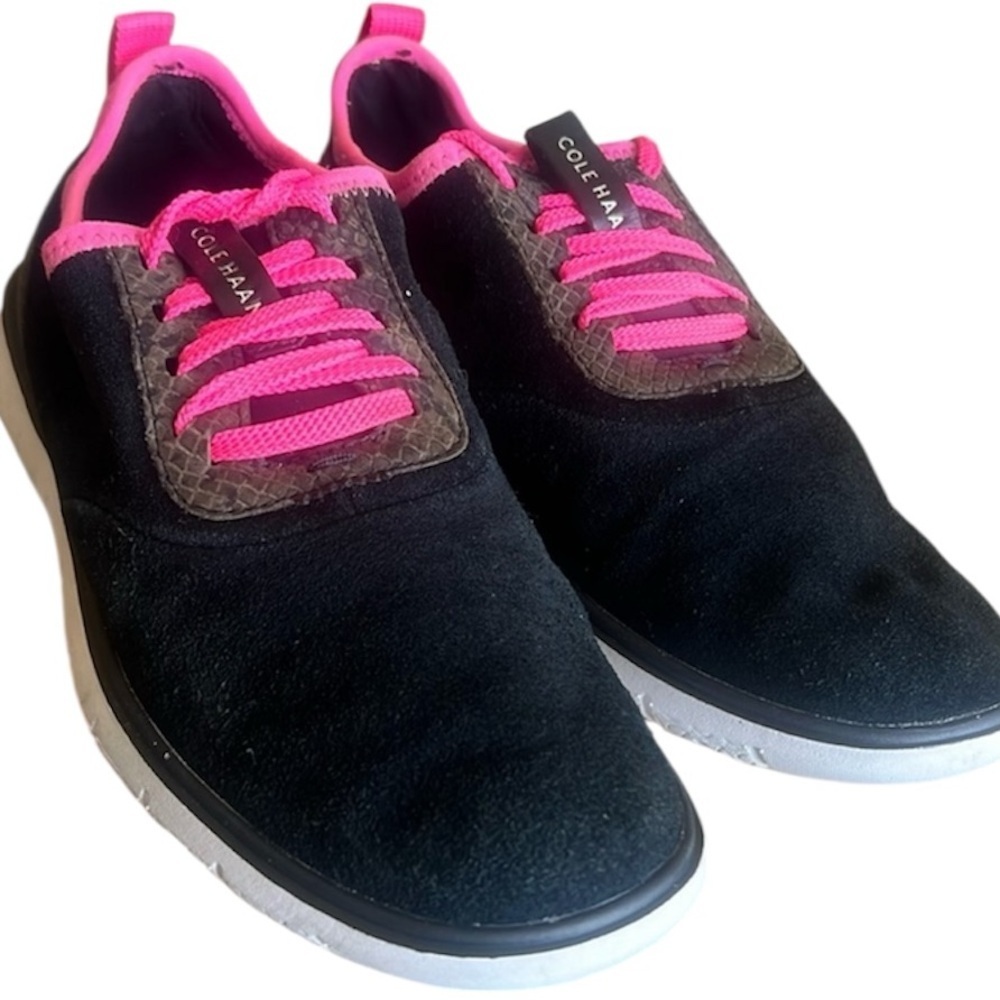 Cole Haan ladies zero grand sneaker very good condition size 8 1/2